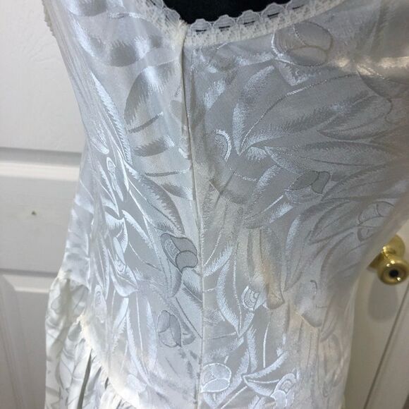 Erika Taylor vintage off white negligee nightgown, size medium - Picture 10 of 16